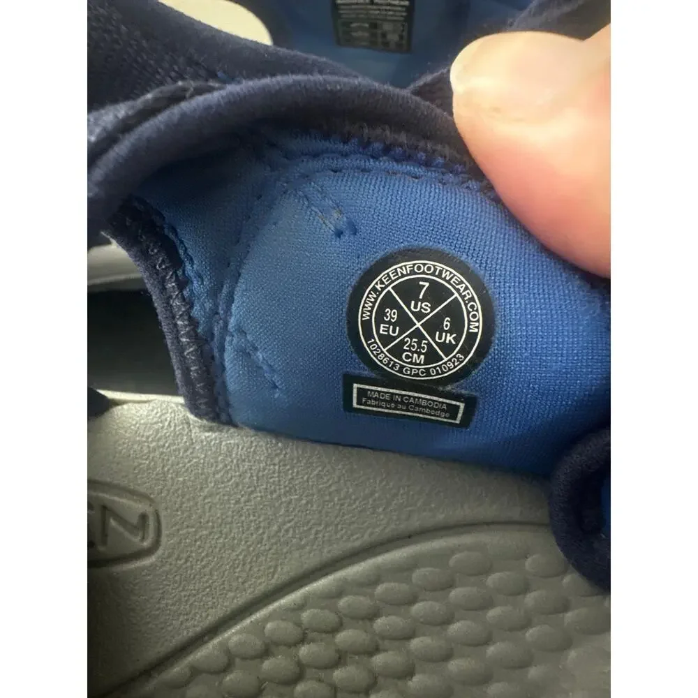 KEEN Newport H2 sandals 7M